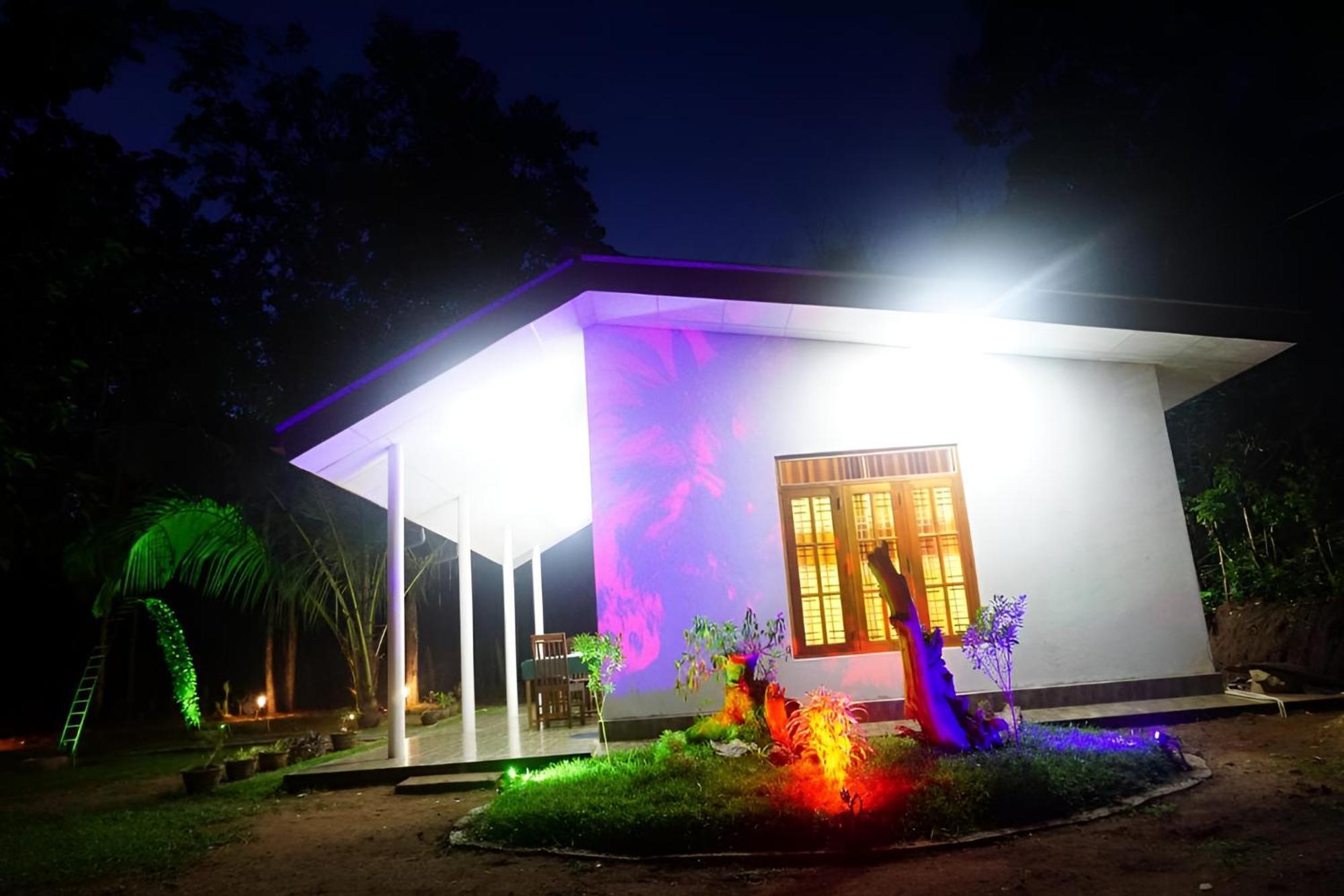Little Ele Safari Lodge Udawalawe Exterior photo