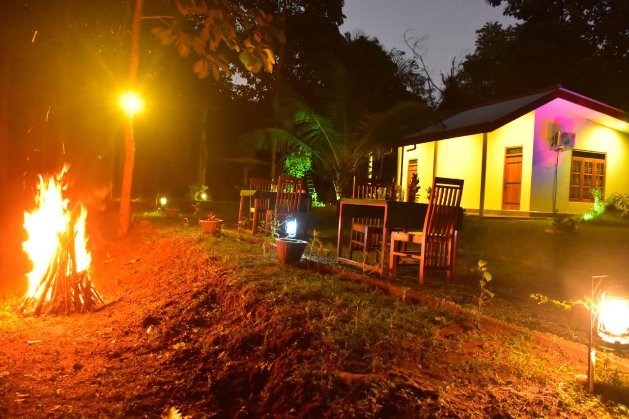 Little Ele Safari Lodge Udawalawe Exterior photo