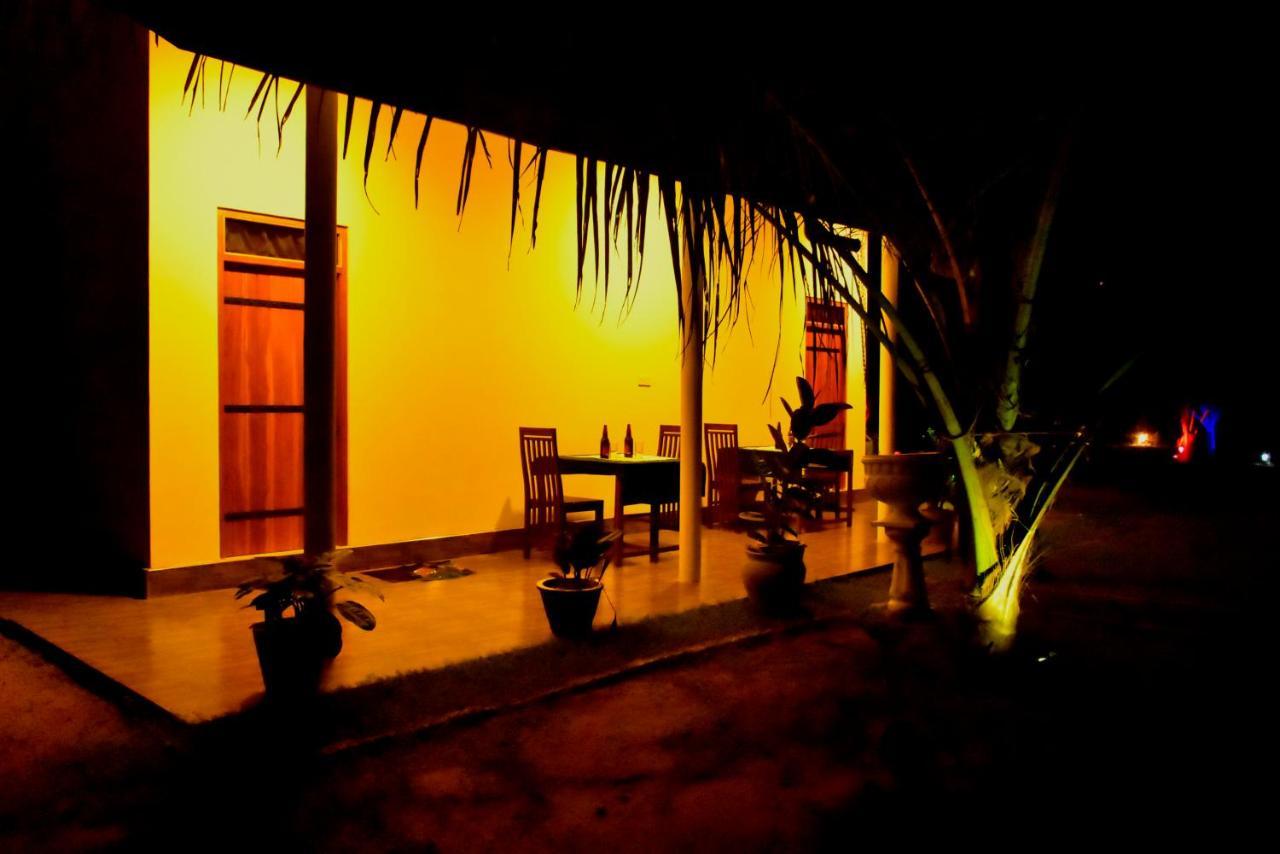 Little Ele Safari Lodge Udawalawe Exterior photo